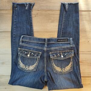 Rock & Republic Kasandra Women’s 6 Dark Wash Denim Jeans Pants Embroidered Studs